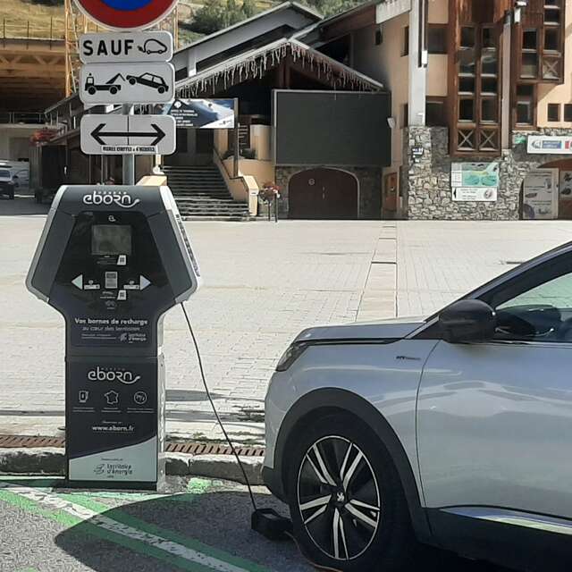 Charging station for electric vehicles - Place des 2 Alpes