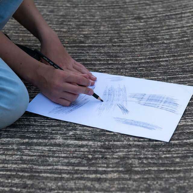 Atelier enfant "Le charbon, de la roche à l’encre !"