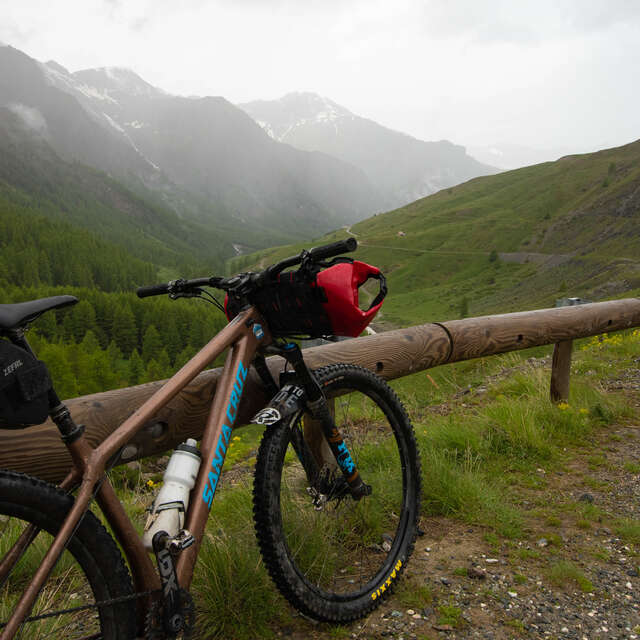 Escapade vers le refuge de la Blanche: l’aventure de l’itinérance en Gravel