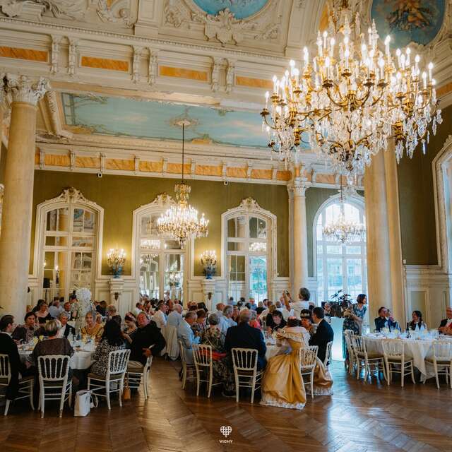 Le Dîner de l'Empereur