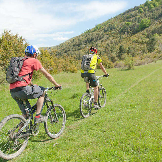 Le tour cyclo du lac de Castillon par Castellane