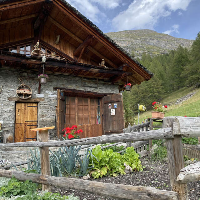 Passeggiata in famiglia Le Monal