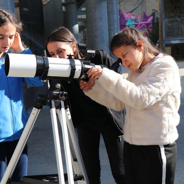 Clubs Scientifiques pour les jeunes de 4 à 18 ans