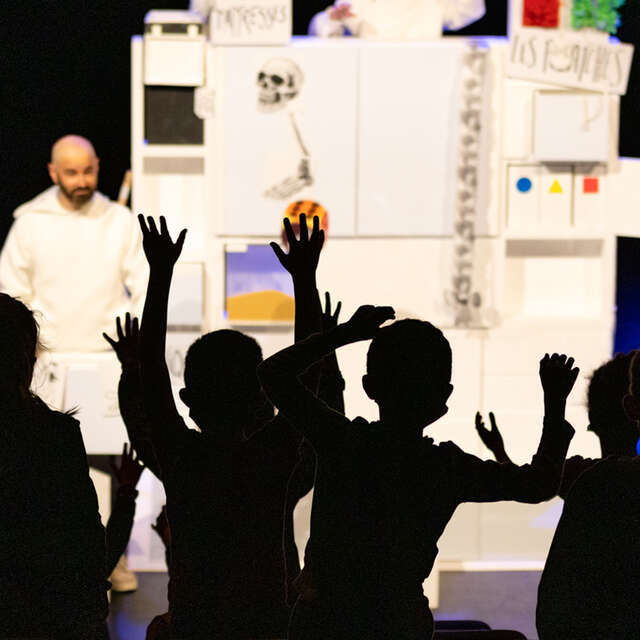 Comédie interactive Étiquette(s)