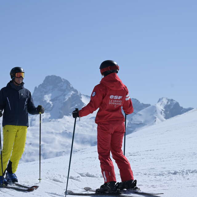 Alpine skiing: group lessons for teens and adults