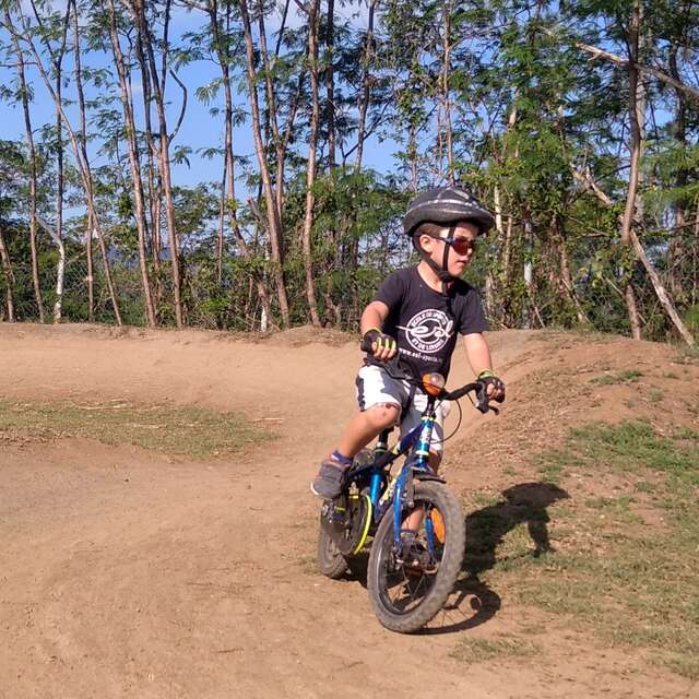 Mountain Bike Trail 2 Easy - Tina Loops