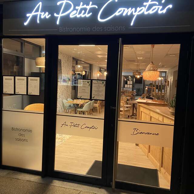 Au petit comptoir