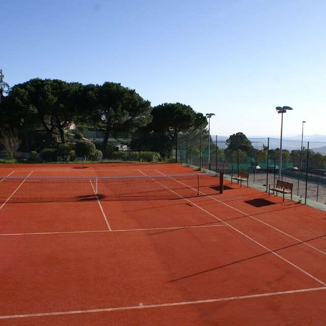 Cours de tennis