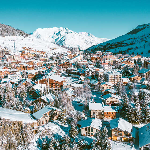 Charging station for electric vehicles - Les 2 Alpes townhall