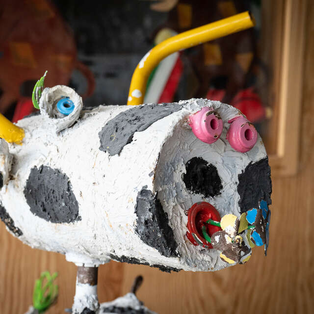 Art Vache : Sculptures "Vache prairie et vache en fleur"