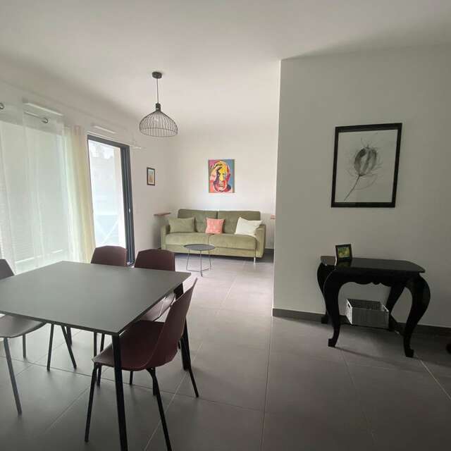 "Queen Riviera" Furnished Accommodation