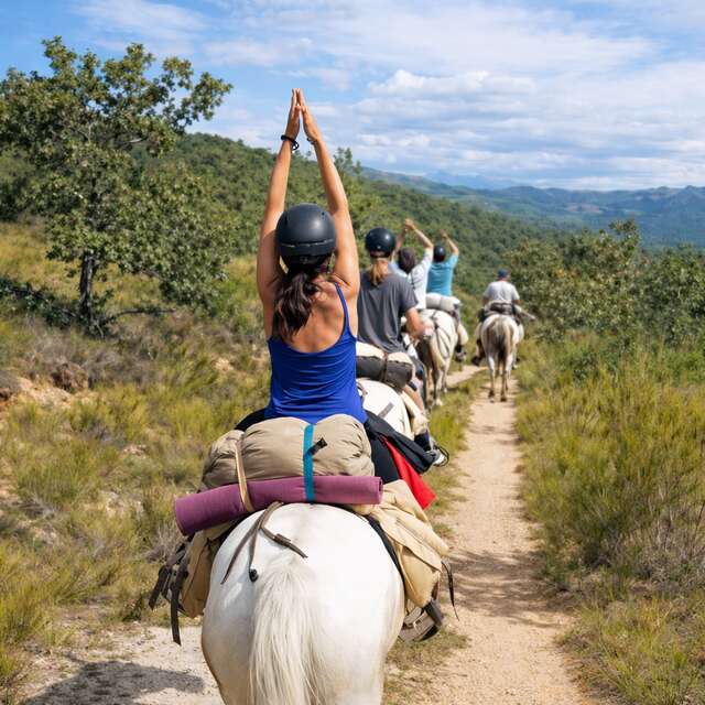 Rando cheval et yoga - Ferme équestre du Grand Bois