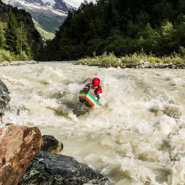 Surf et descente de la Durance en Nage en eaux vives