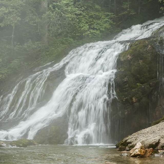 Sentier de la cascade du Pissieu