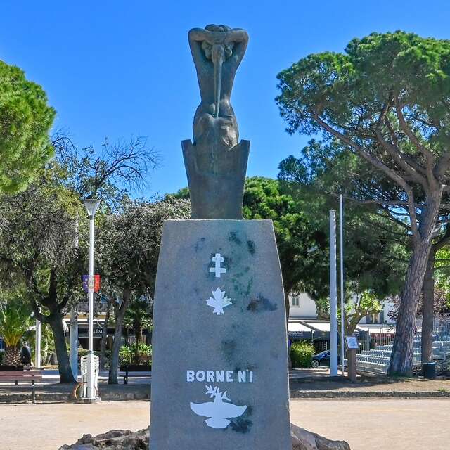 Borne N°1 - Monument du Débarquement