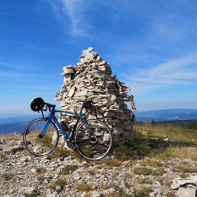 Vélo sur la montagne de Lure