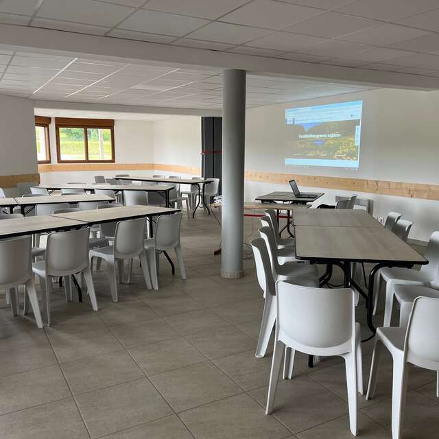 Salle hors sac du Stade de Biathlon des Plans d'Hotonnes