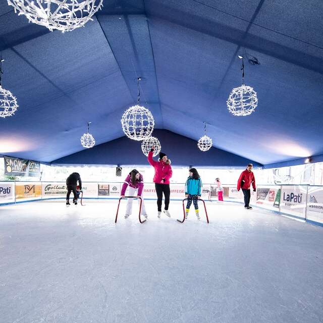Eisbahn in Morgins