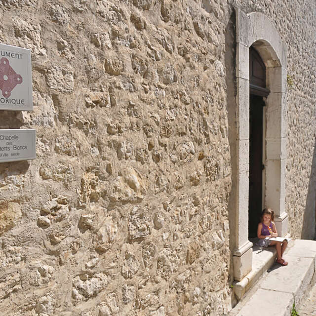 La Chapelle des Pénitents Blancs décorée par Folon (XVIIe-XXIe siècles)