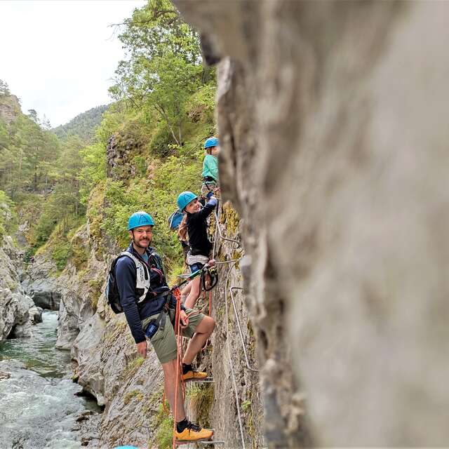 Via ferrata initiation dès 8 ans