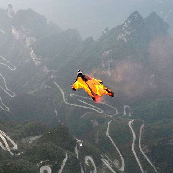 Animation en réalité virtuelle "Wingsuit" avec Montagne Arc