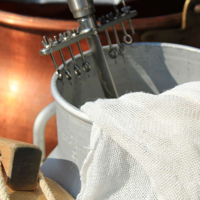 Gourmet après-ski: The secrets of Reblochon cheese