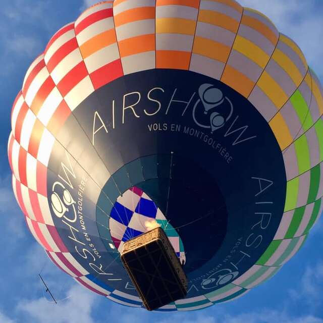 Profitez d'un baptême en montgolfière et d’un hébergement insolite