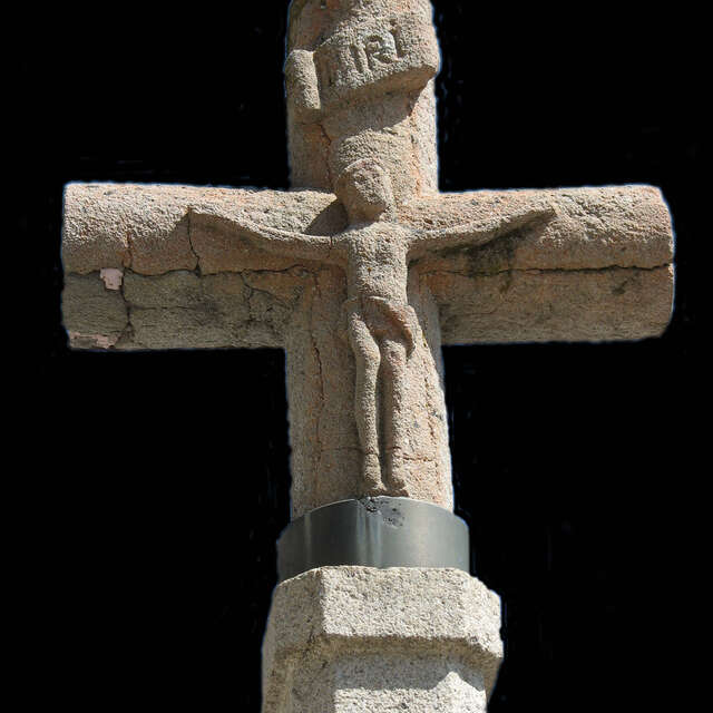 La croix de la fontaine d’Armand