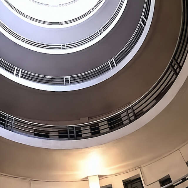 Visite Guidée - une maison dans le parc