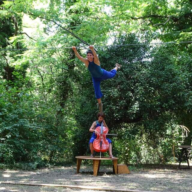 Spectacle - A travers