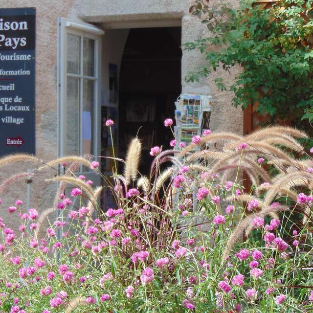 Maison de Pays d'Ambierle