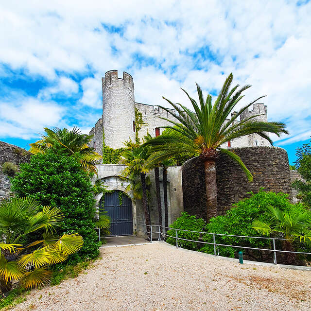 Visite famille à la forteresse médiévale