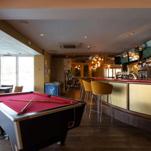 Marina Lounge Bar and Restaurant