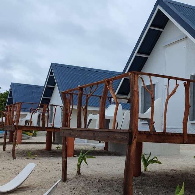 Teanuanua beach pearl