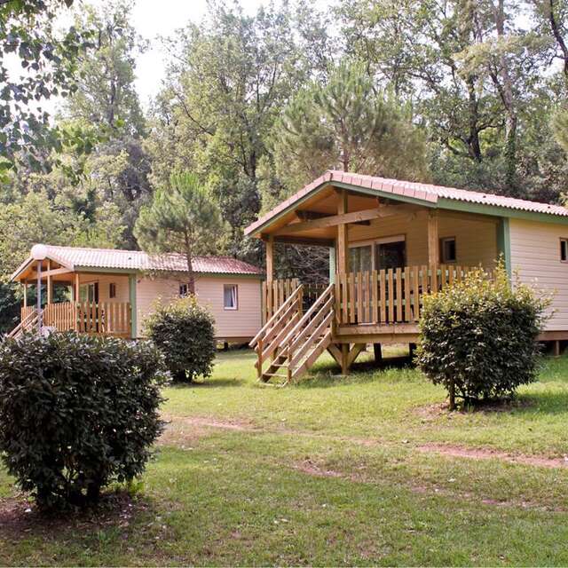 Camping de Graniers****