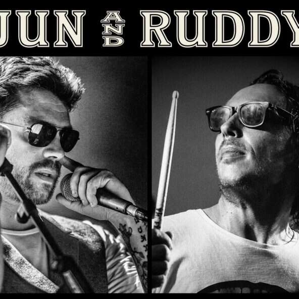 Small concerts at La Coulée Douce - Jun and Ruddy