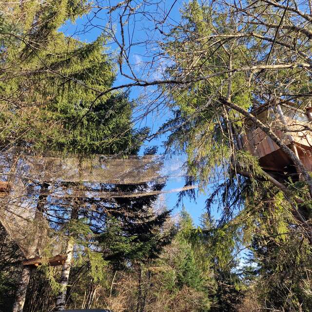 Cabane perchée L'Arbessière
