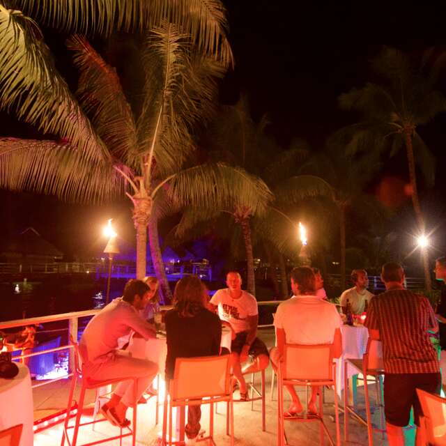Matiehani Lounge Bar - Hotel Manava Beach Resort & Spa Moorea
