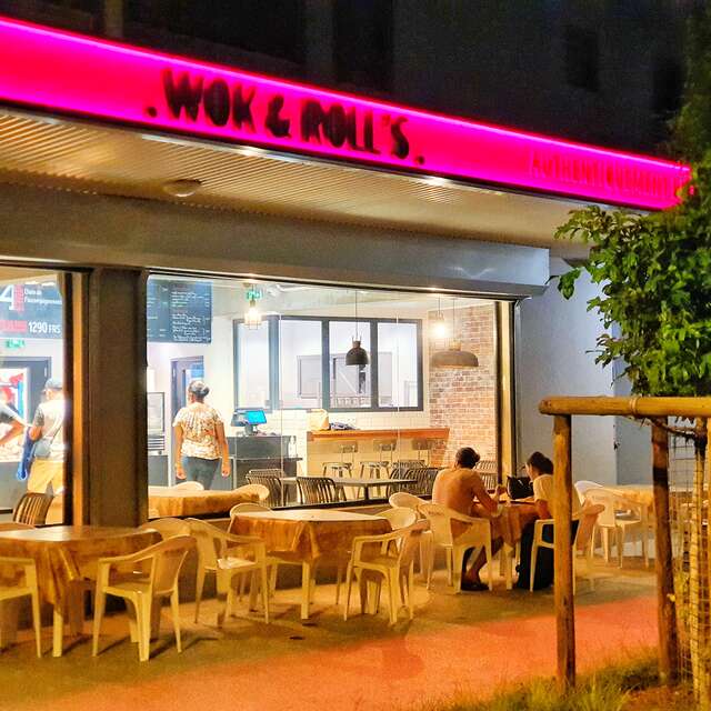 Wok & Rolls