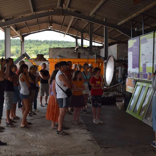 Visite guidée de la Distillerie Aroma Plantes