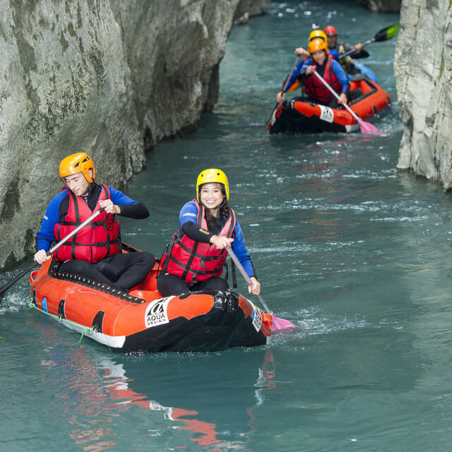 Sortie Canoraft - Descente de la rivière entre kayak et raft