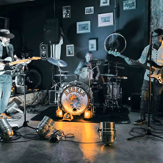 Concert - Rebels