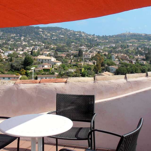 La Maison de l'Artiste** - 3 pièces