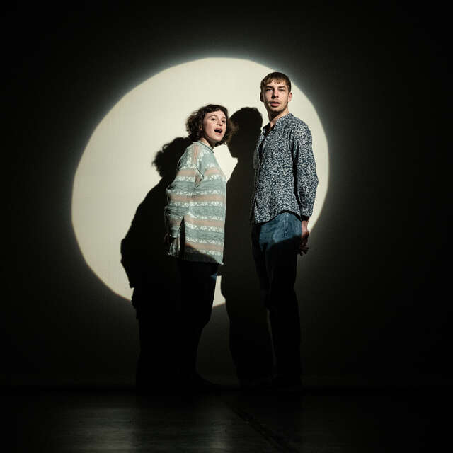 Show - Dominique all alone