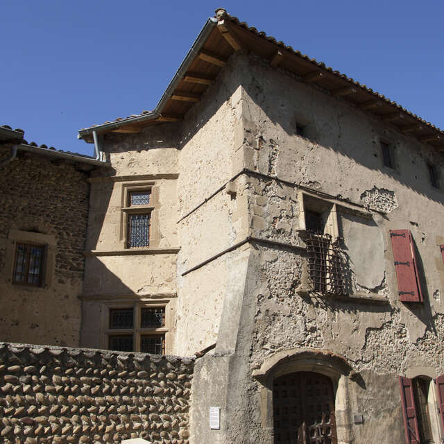 Bourg médiéval de Moras