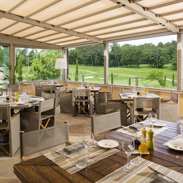 Dites lui 'Je t'aime' au cœur de Terre Blanche