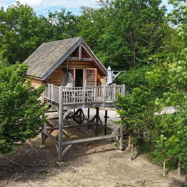 Cabane perchée Faon - DDLD