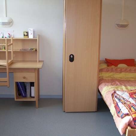 Coral accomodation