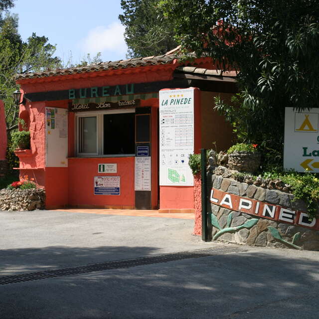 Camping la Pinède