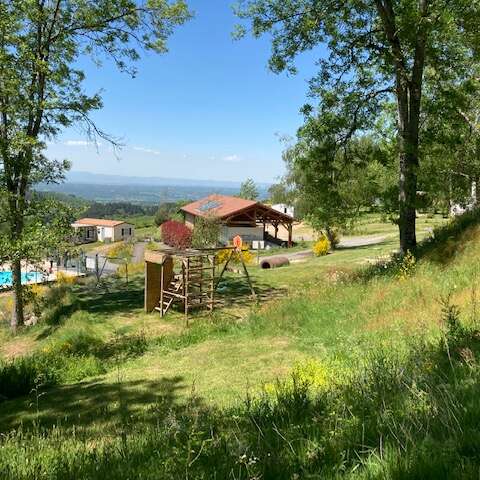 Le Montbartoux - Campsite